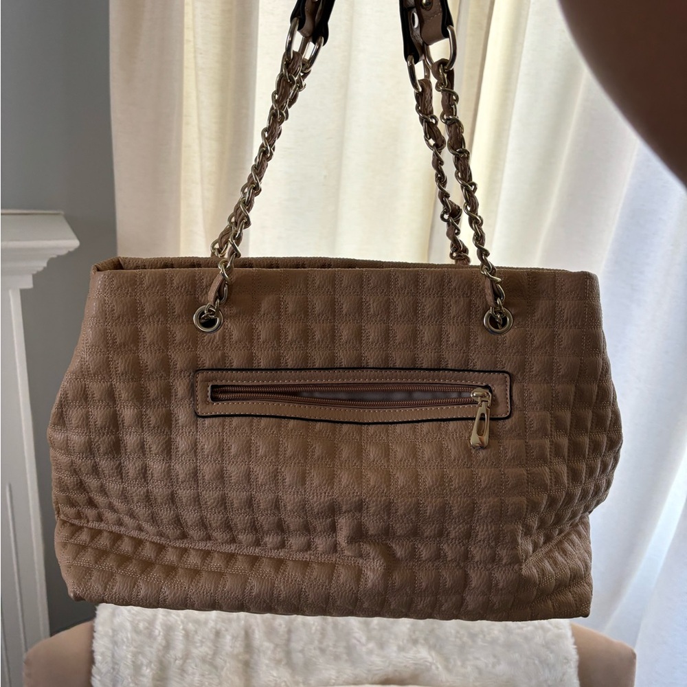 Used brown shoulder bag